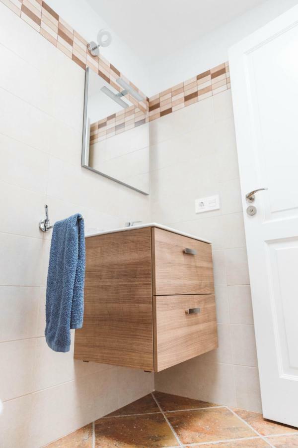 Apartamento Cuesta Del Salado 塞博河畔卡莱塔 外观 照片